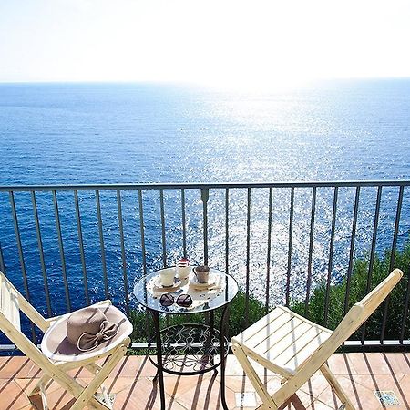 La Maurella Bed and Breakfast Praiano Exteriör bild