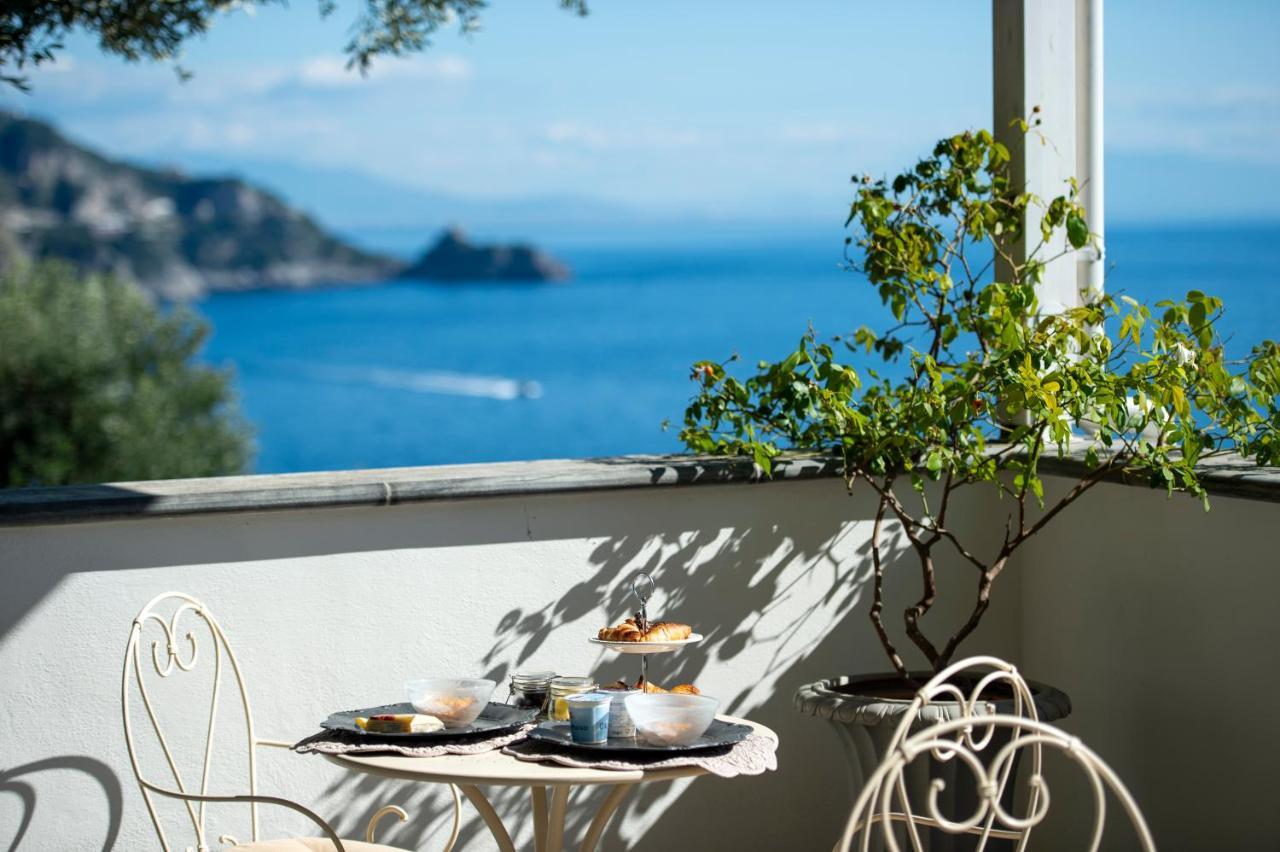 La Maurella Bed and Breakfast Praiano Exteriör bild