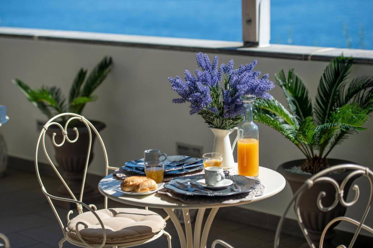 La Maurella Bed and Breakfast Praiano Exteriör bild