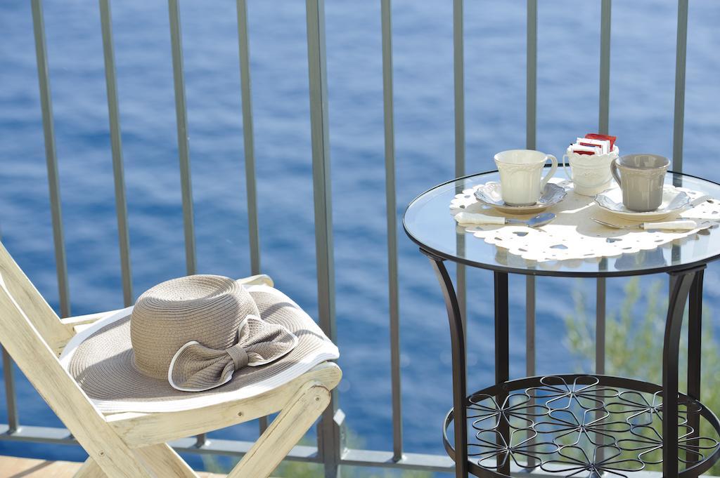 La Maurella Bed and Breakfast Praiano Exteriör bild