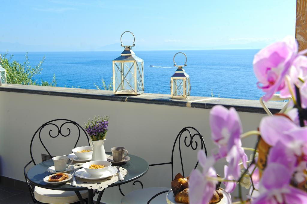 La Maurella Bed and Breakfast Praiano Exteriör bild