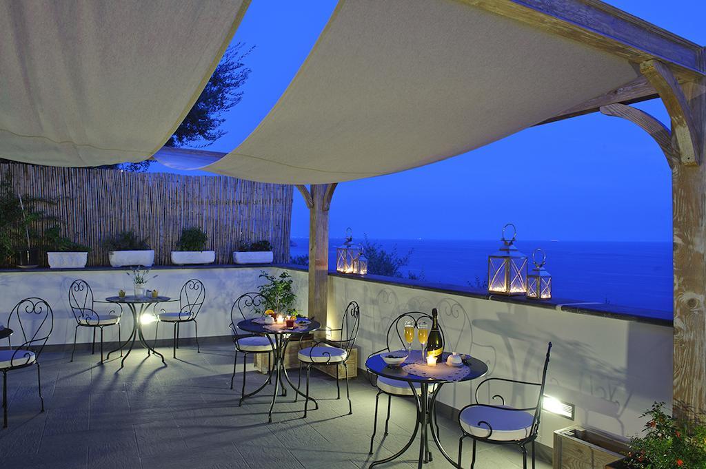 La Maurella Bed and Breakfast Praiano Exteriör bild